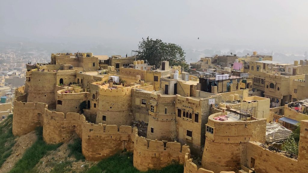 Top 10 Tourist Places to Visit in Jaisalmer for an Unforgettable Rajasthan Trip